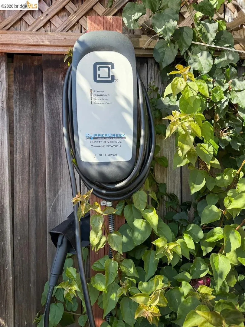 2259 Derby St #Lower Berkeley, CA 94705