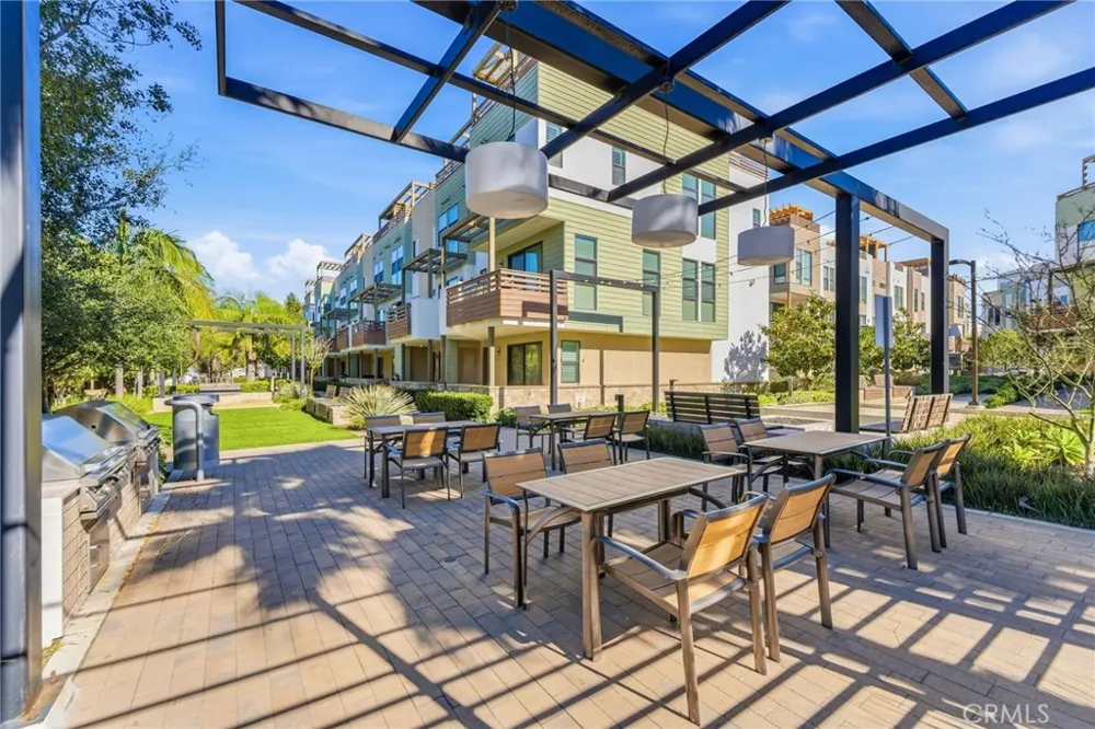 1682 Grandview Costa Mesa, CA 92627