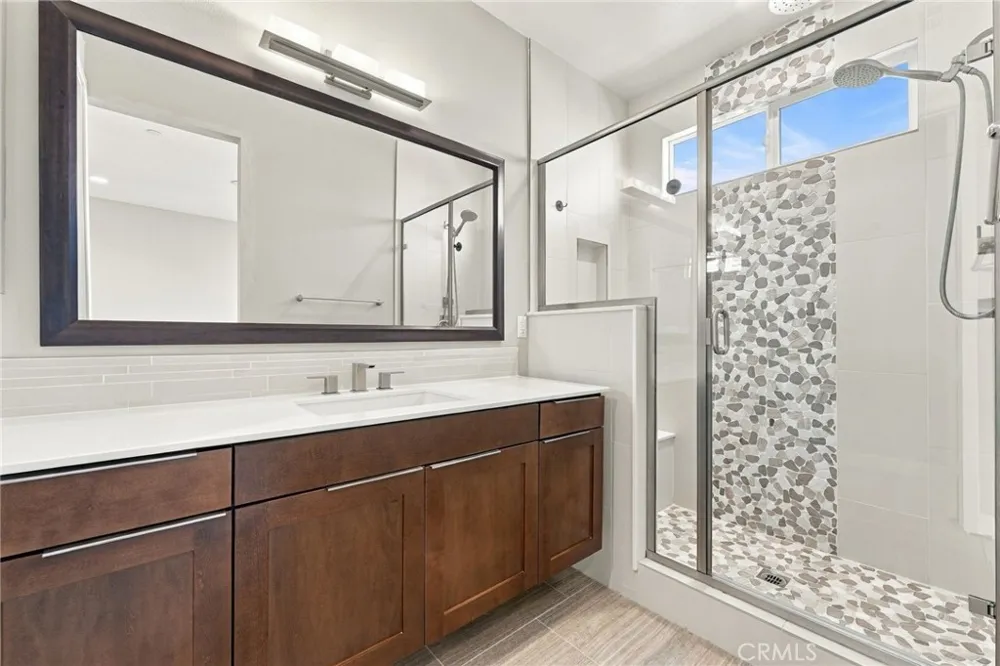 1682 Grandview Costa Mesa, CA 92627