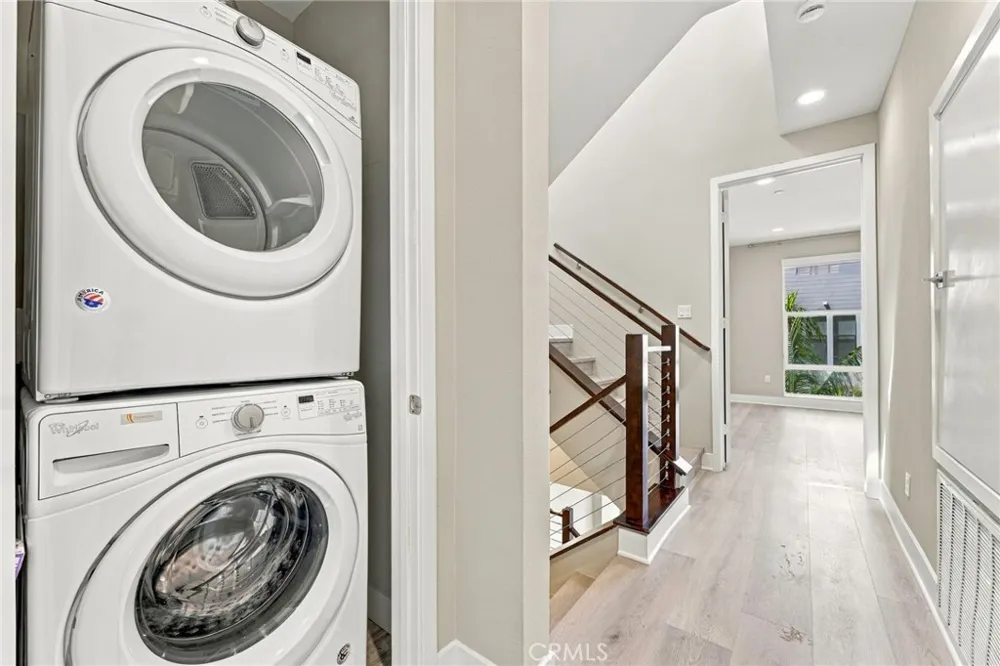 1682 Grandview Costa Mesa, CA 92627