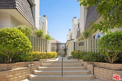4730 Ben Avenue #13