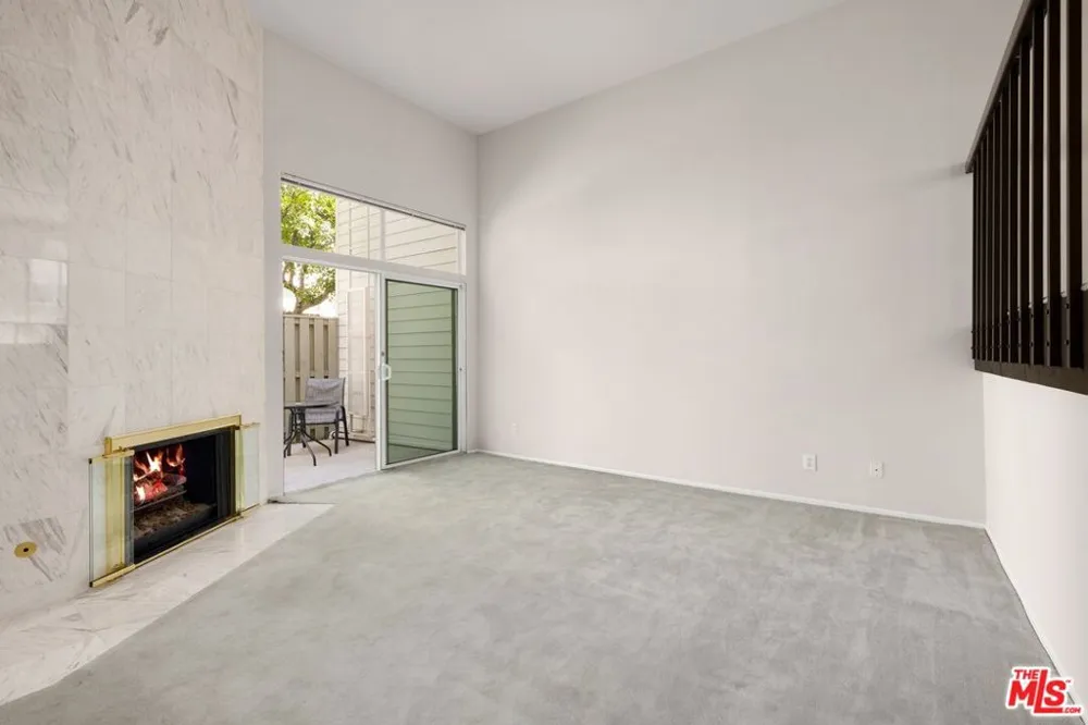 4730 Ben Avenue #13 Valley Village, CA 91607