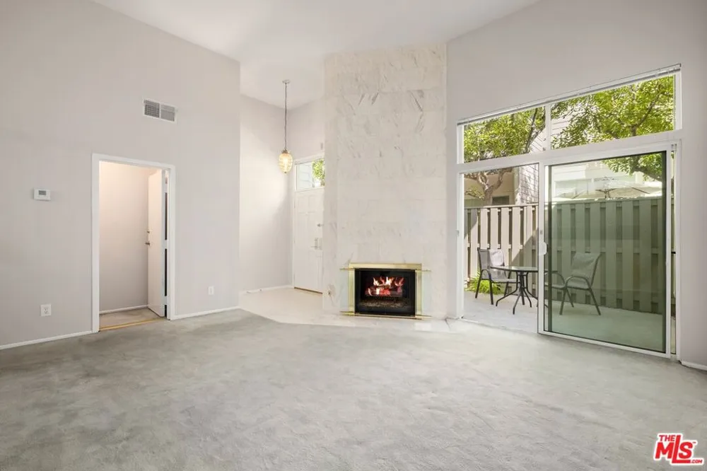 4730 Ben Avenue #13 Valley Village, CA 91607