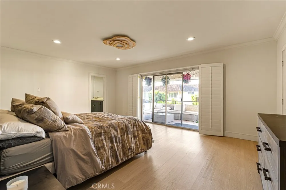 5315 Yarmouth Avenue #104 Encino, CA 91316