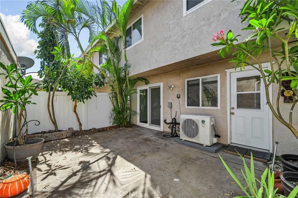1322 Elderberry Avenue Ontario, CA 91762