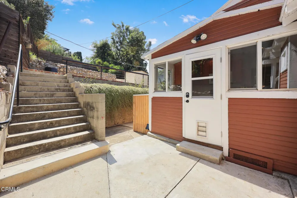 2720 Cunard Street Los Angeles, CA 90065