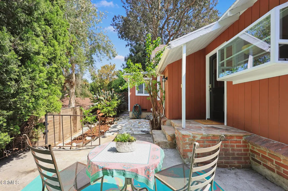 2720 Cunard Street Los Angeles, CA 90065