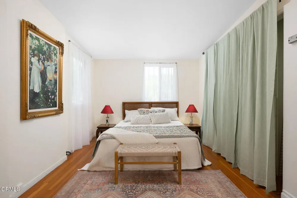 2720 Cunard Street Los Angeles, CA 90065