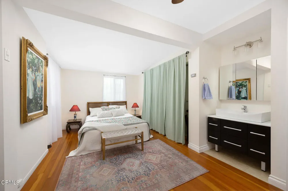 2720 Cunard Street Los Angeles, CA 90065
