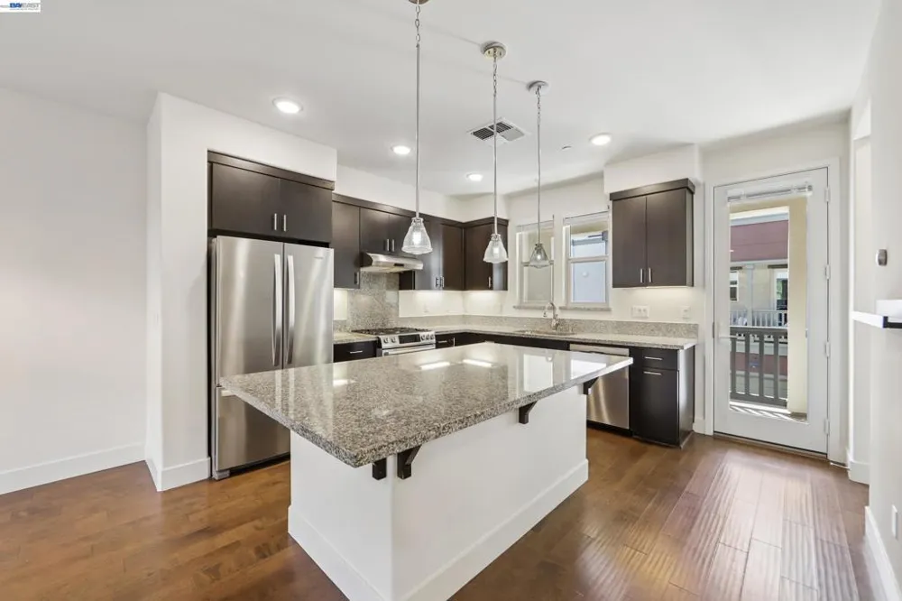 457 Diller Street Alameda, CA 94501