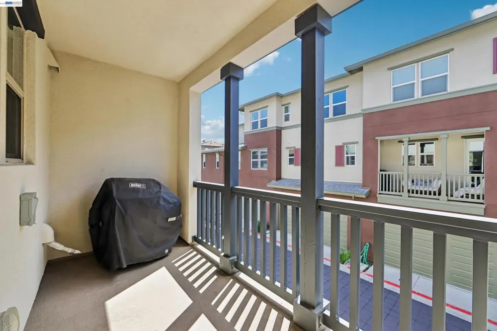 457 Diller Street Alameda, CA 94501