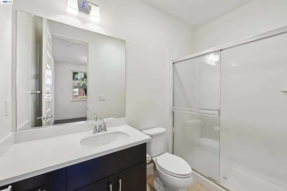 457 Diller Street Alameda, CA 94501