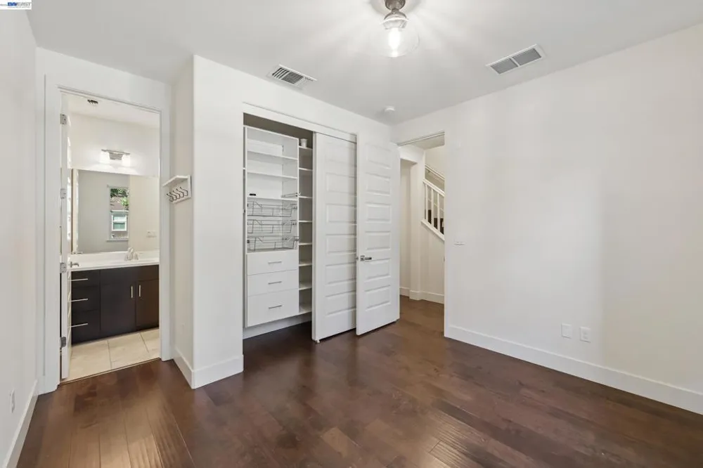 457 Diller Street Alameda, CA 94501