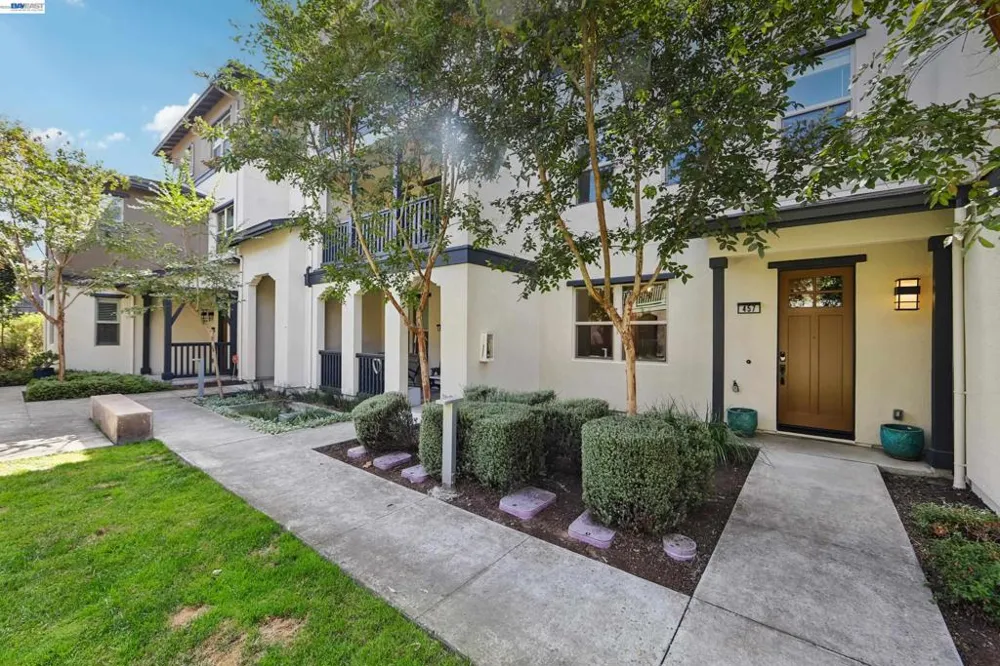 457 Diller Street Alameda, CA 94501