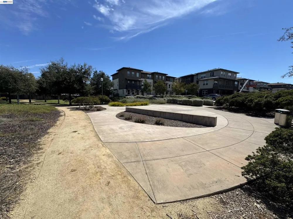 457 Diller Street Alameda, CA 94501