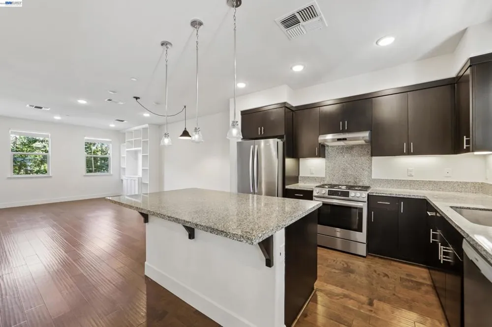 457 Diller Street Alameda, CA 94501