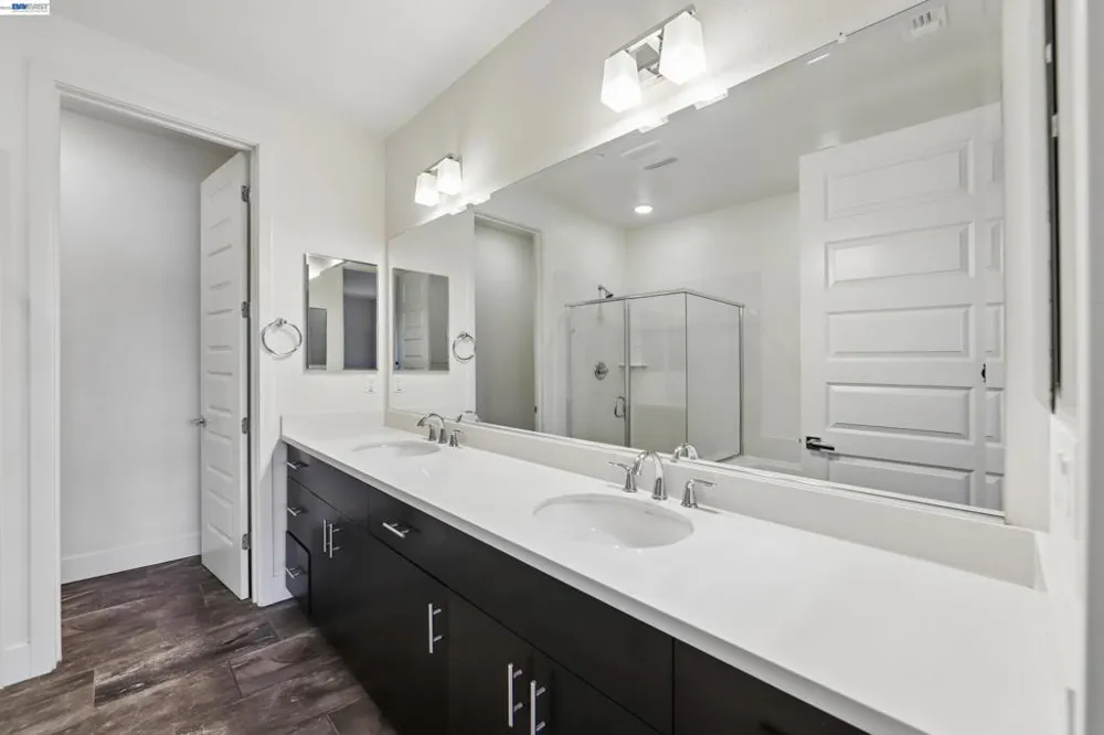 457 Diller Street Alameda, CA 94501