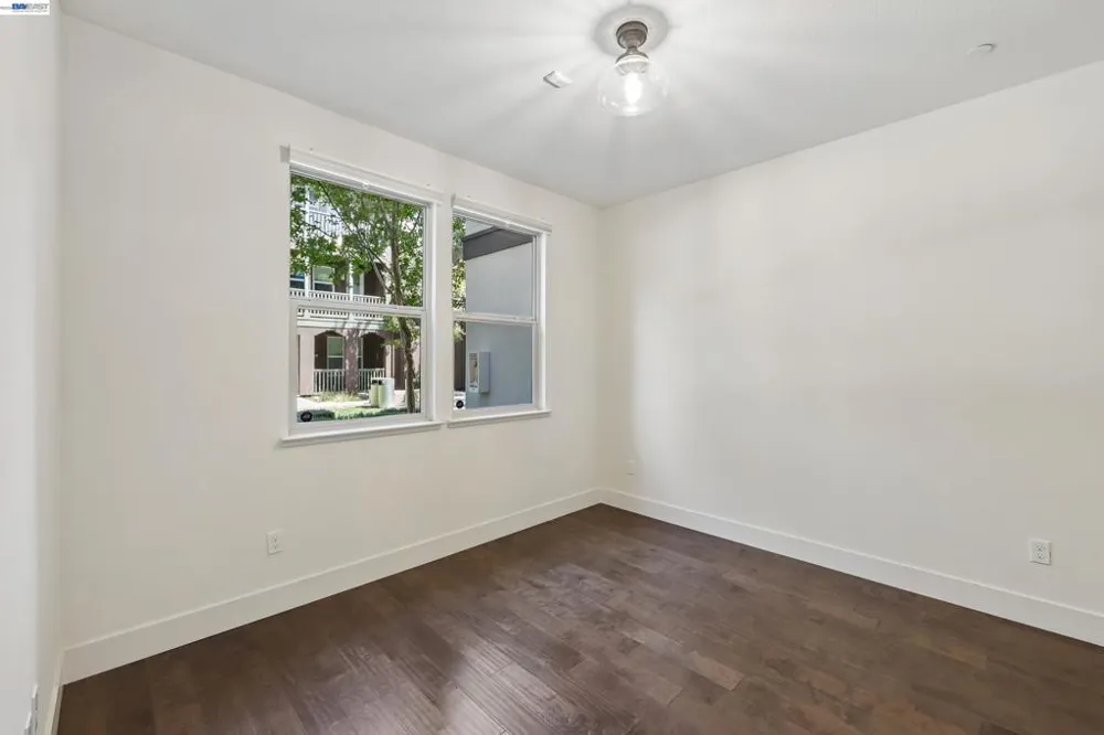 457 Diller Street Alameda, CA 94501