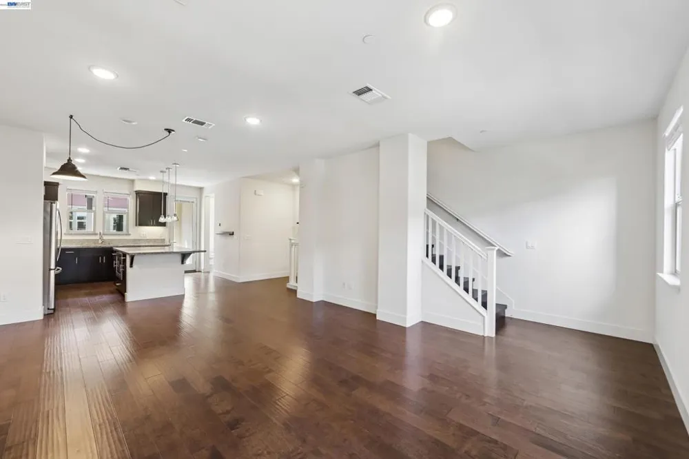 457 Diller Street Alameda, CA 94501