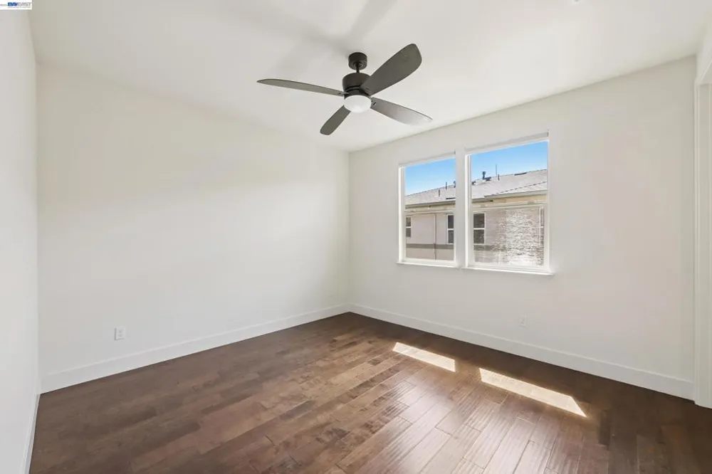 457 Diller Street Alameda, CA 94501