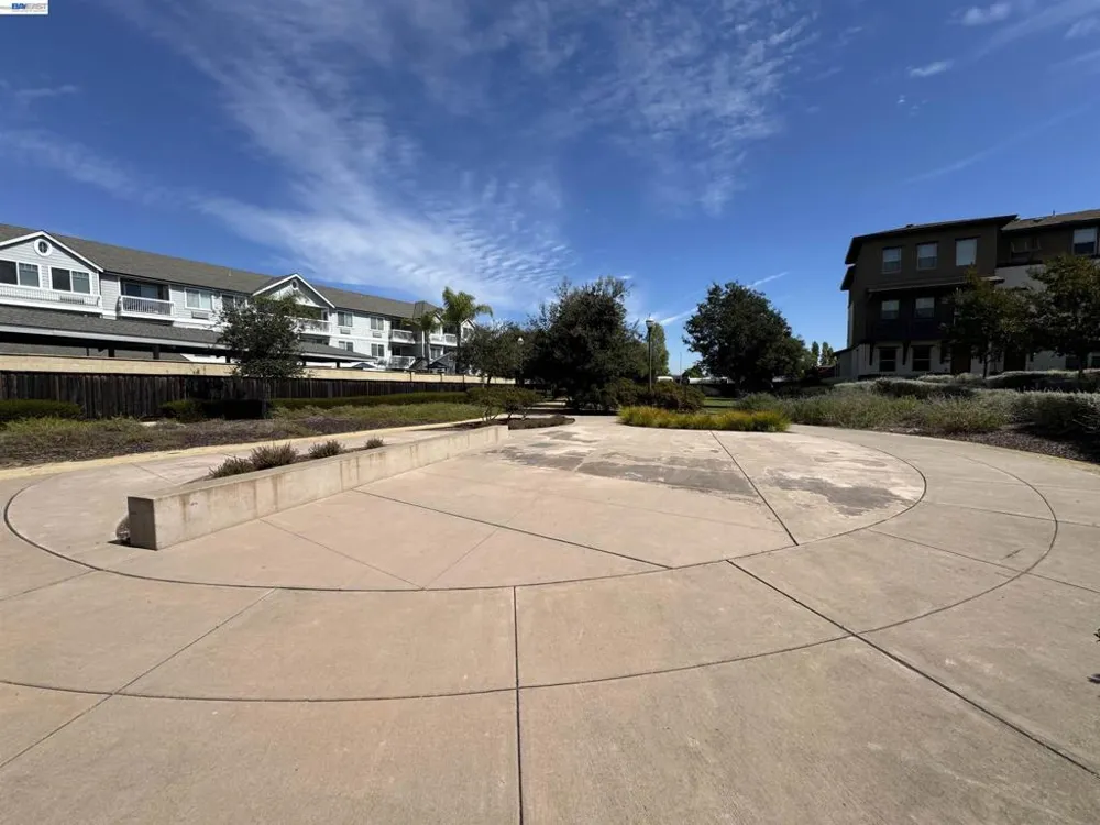 457 Diller Street Alameda, CA 94501
