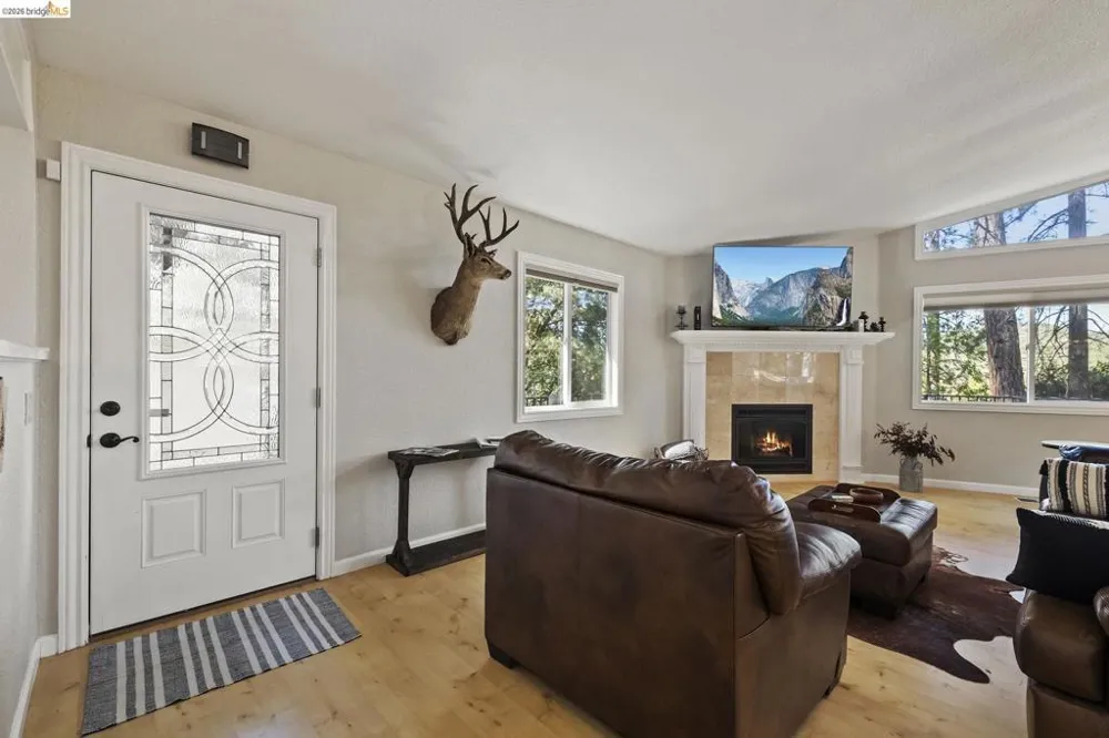 19369 Ferretti Rd Groveland, CA 95321