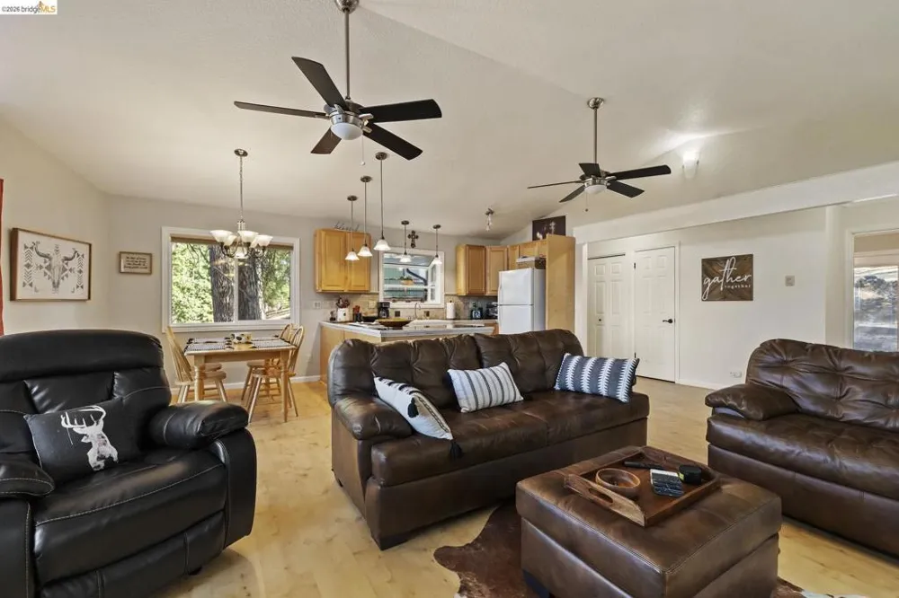 19369 Ferretti Rd Groveland, CA 95321