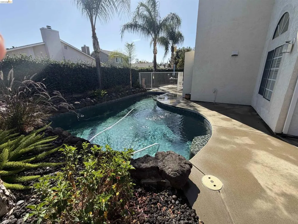 1695 Ponderosa Dr Oakley, CA 94561