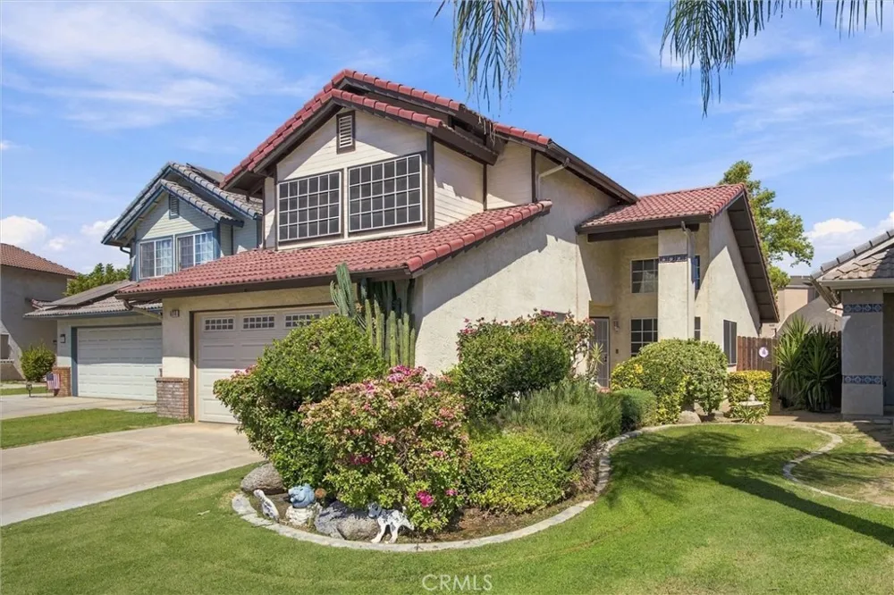 8216 Willowglen Bakersfield, CA 93311