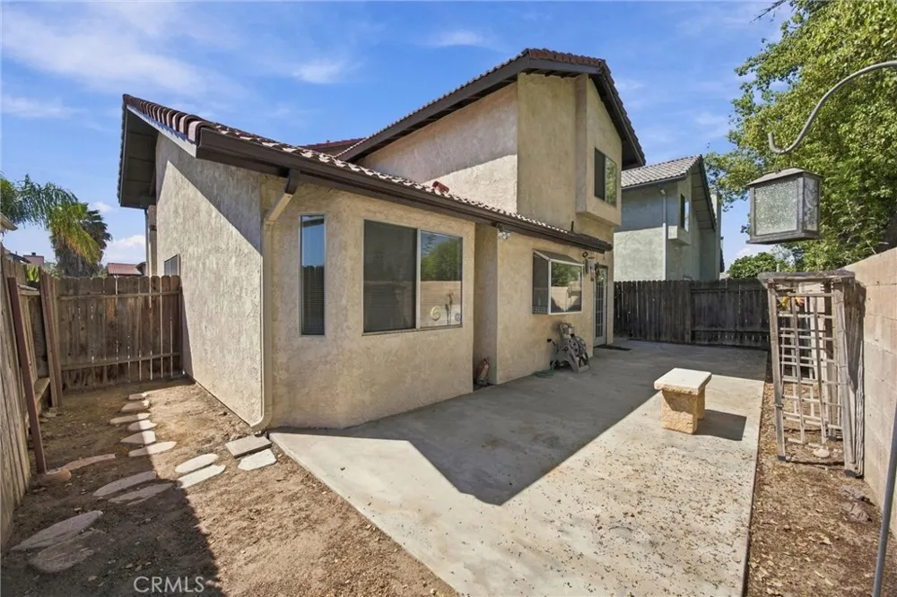 8216 Willowglen Bakersfield, CA 93311