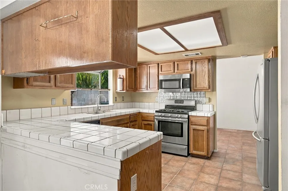 8216 Willowglen Bakersfield, CA 93311