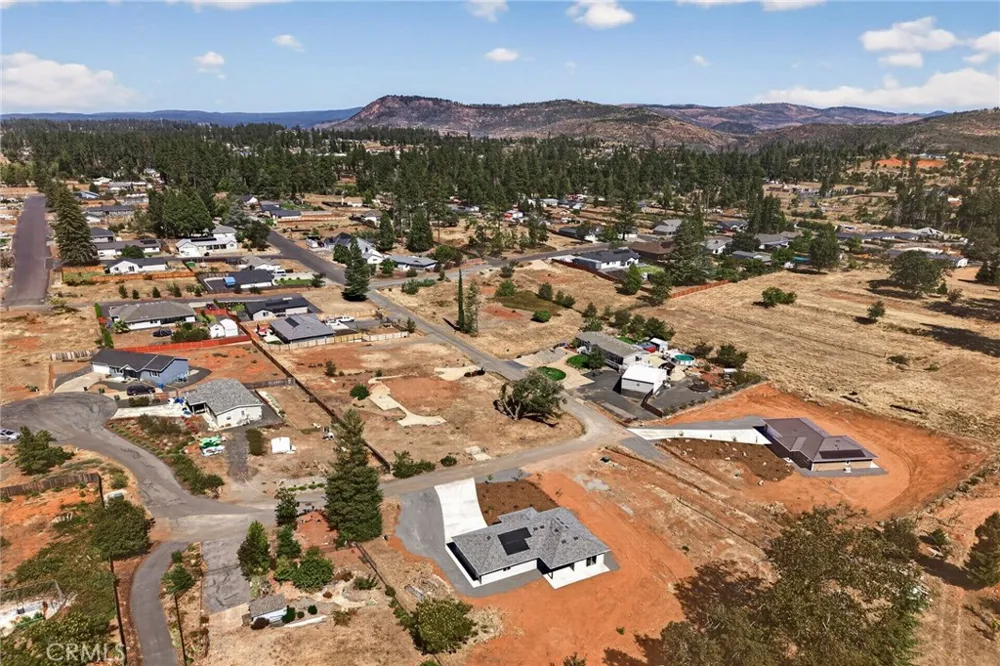 1604 Rowyn Paradise, CA 95969