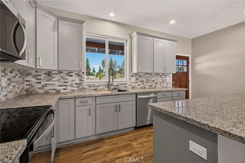 1604 Rowyn Paradise, CA 95969