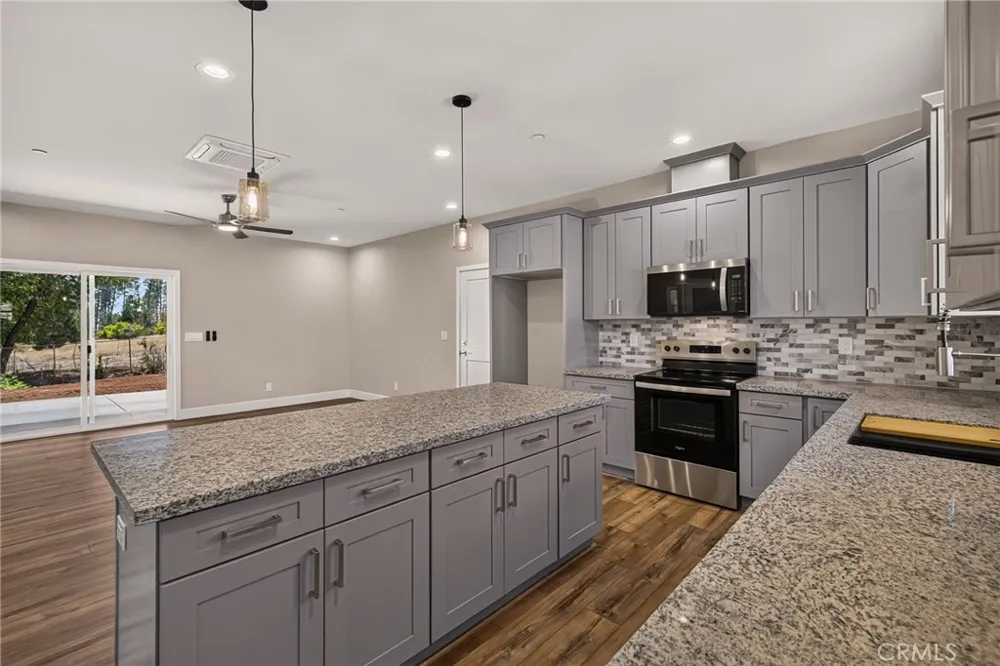 1604 Rowyn Paradise, CA 95969