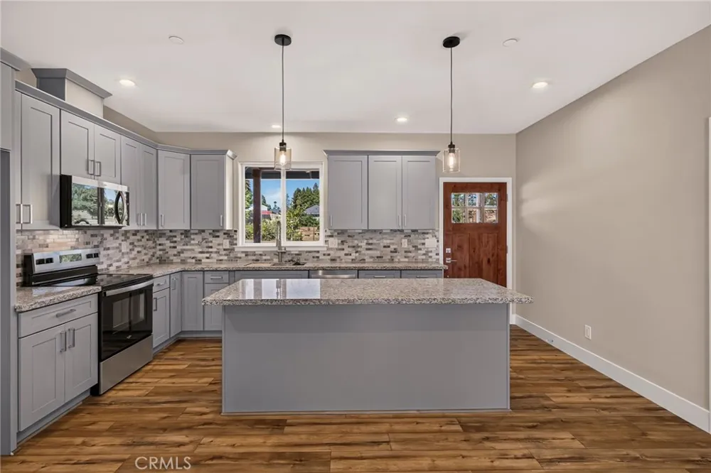 1604 Rowyn Paradise, CA 95969
