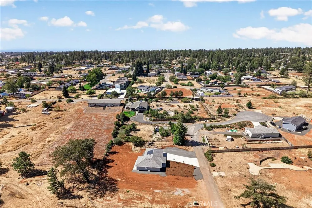 1604 Rowyn Paradise, CA 95969