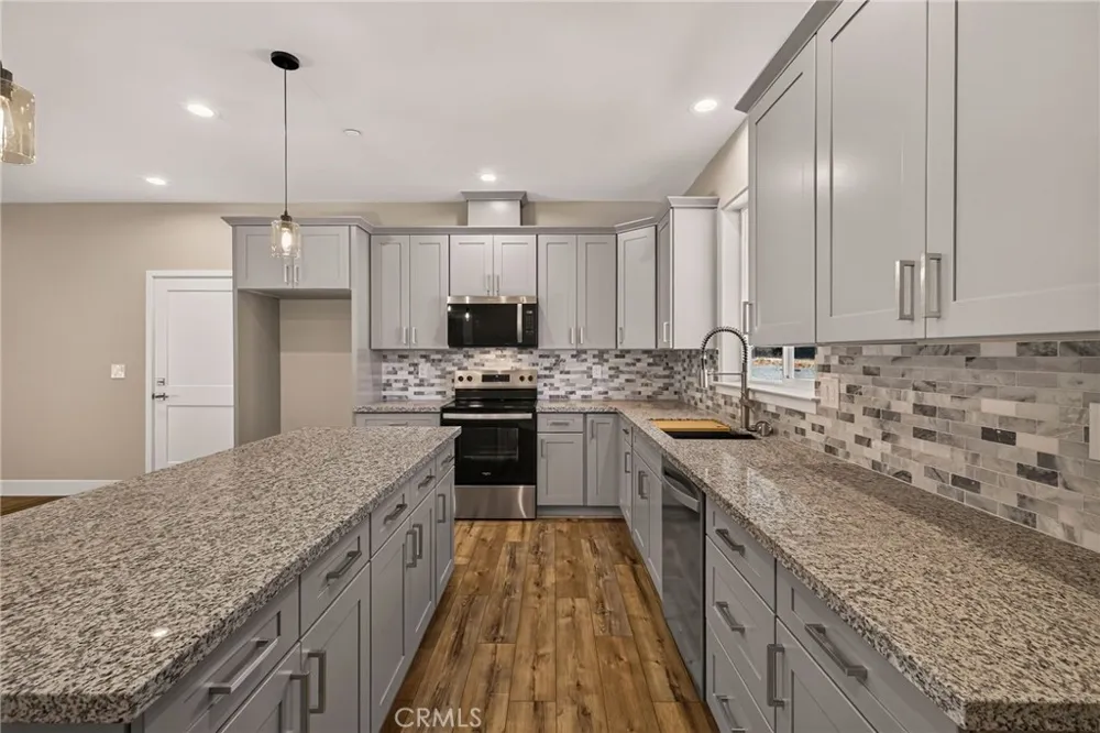 1604 Rowyn Paradise, CA 95969