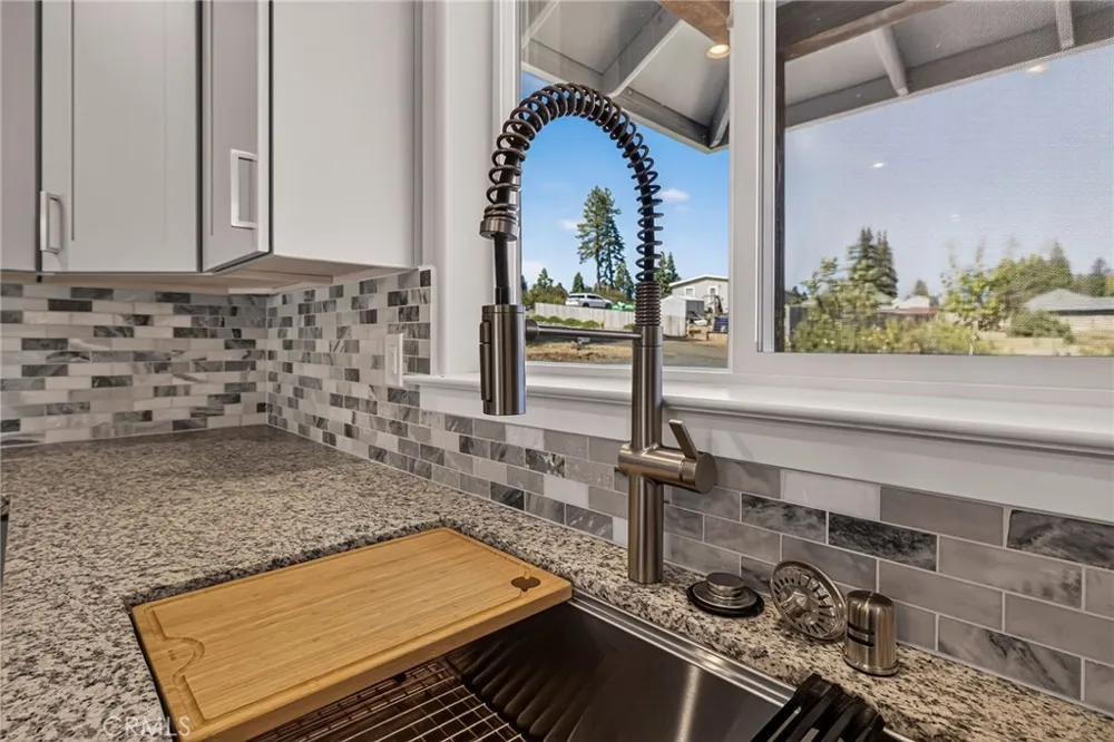 1604 Rowyn Paradise, CA 95969