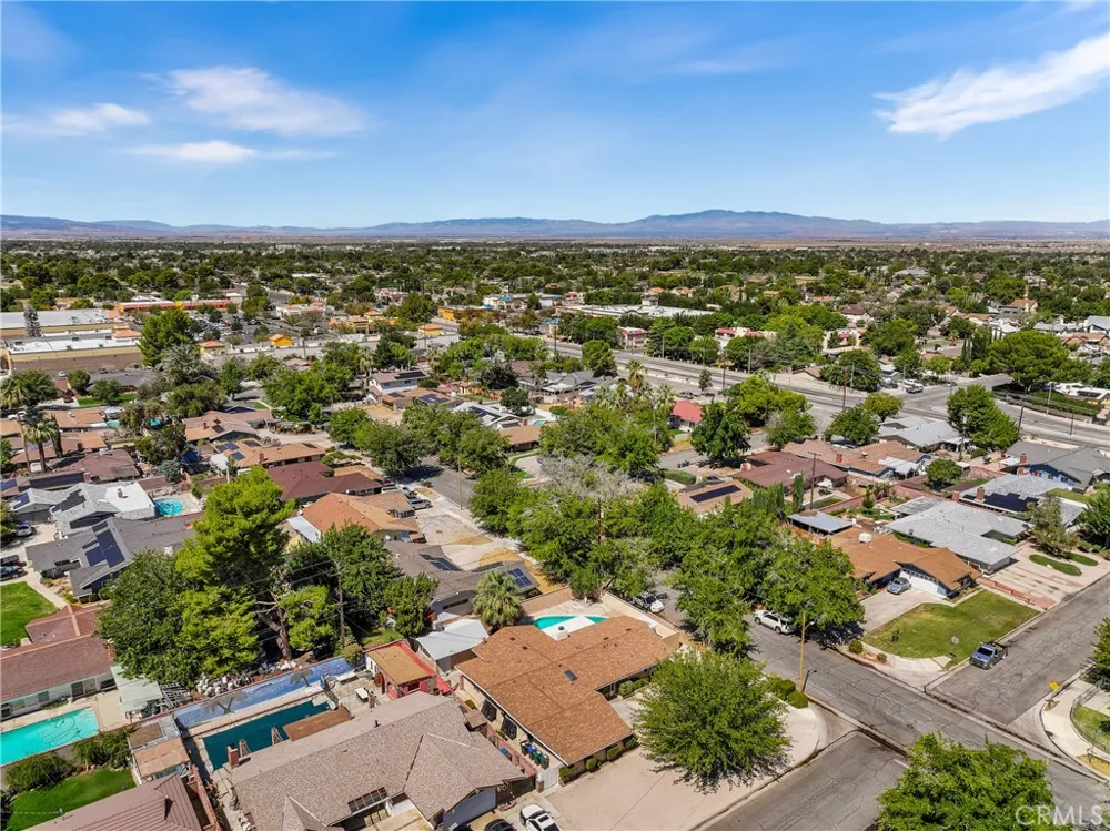 1152 E Avenue J1 Lancaster, CA 93535