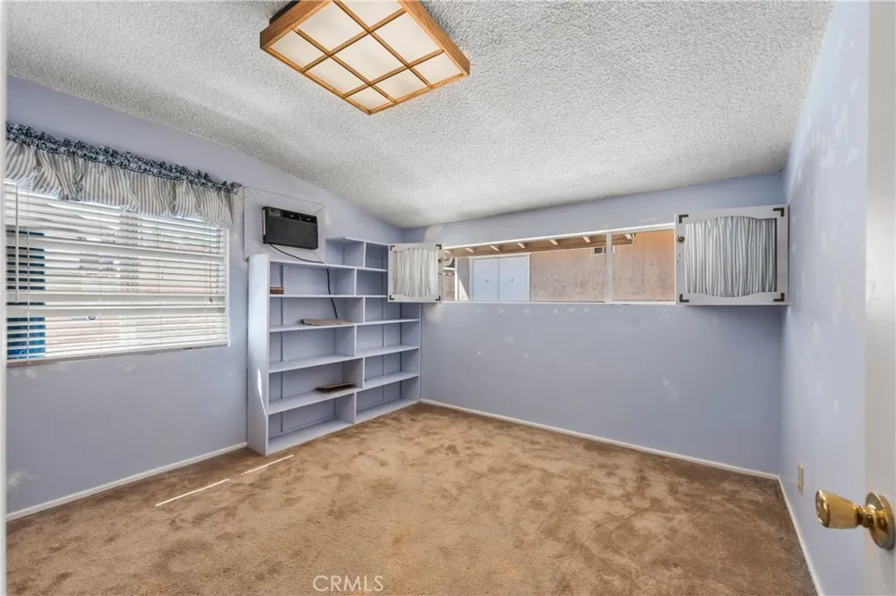 1152 E Avenue J1 Lancaster, CA 93535