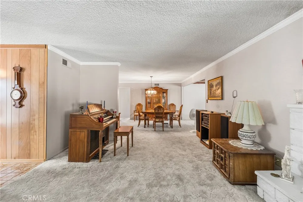 1152 E Avenue J1 Lancaster, CA 93535