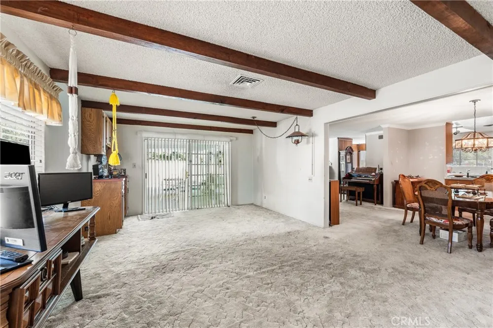1152 E Avenue J1 Lancaster, CA 93535