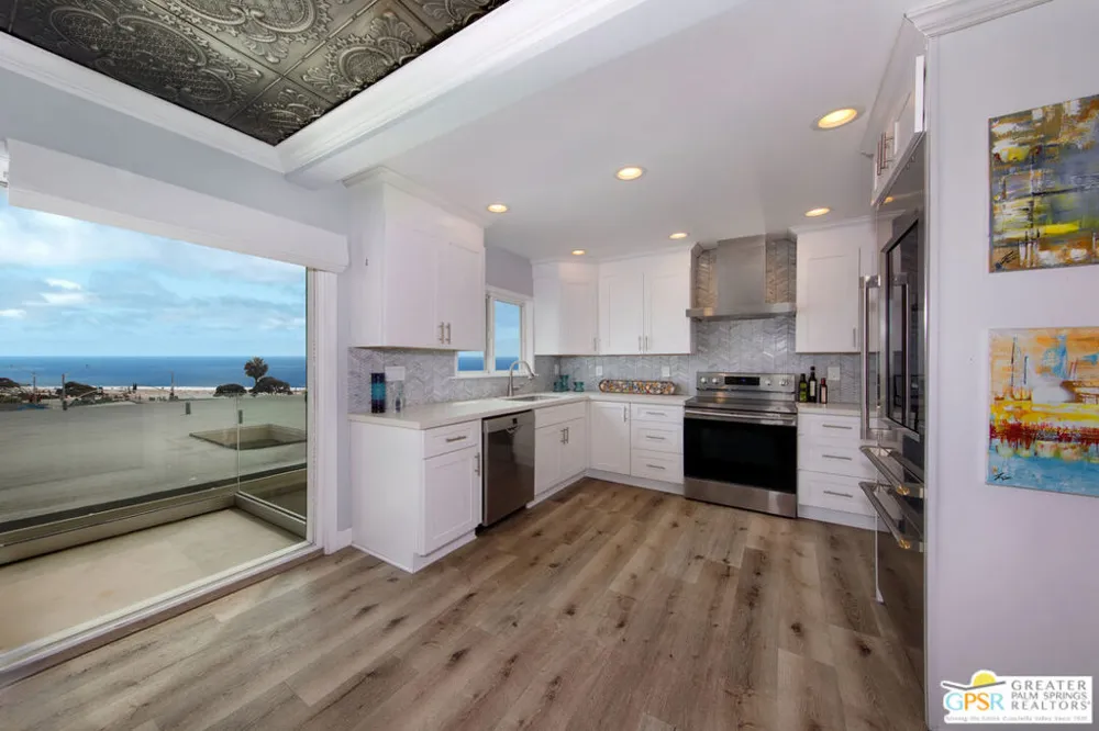 251 Lower Cliff Drive #10 Laguna Beach, CA 92651