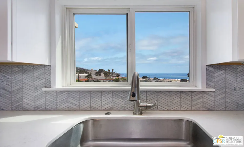 251 Lower Cliff Drive #10 Laguna Beach, CA 92651