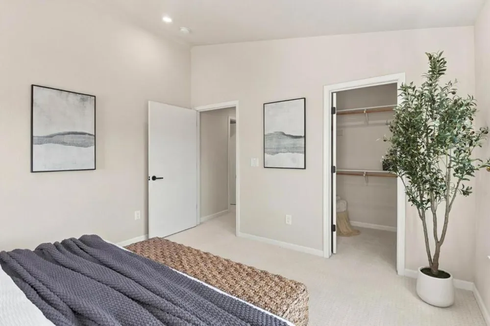 30 Oxford Place Belmont, CA 94002