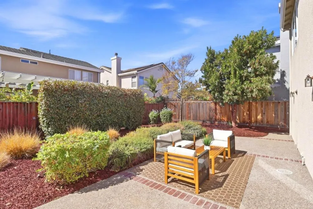 30 Oxford Place Belmont, CA 94002