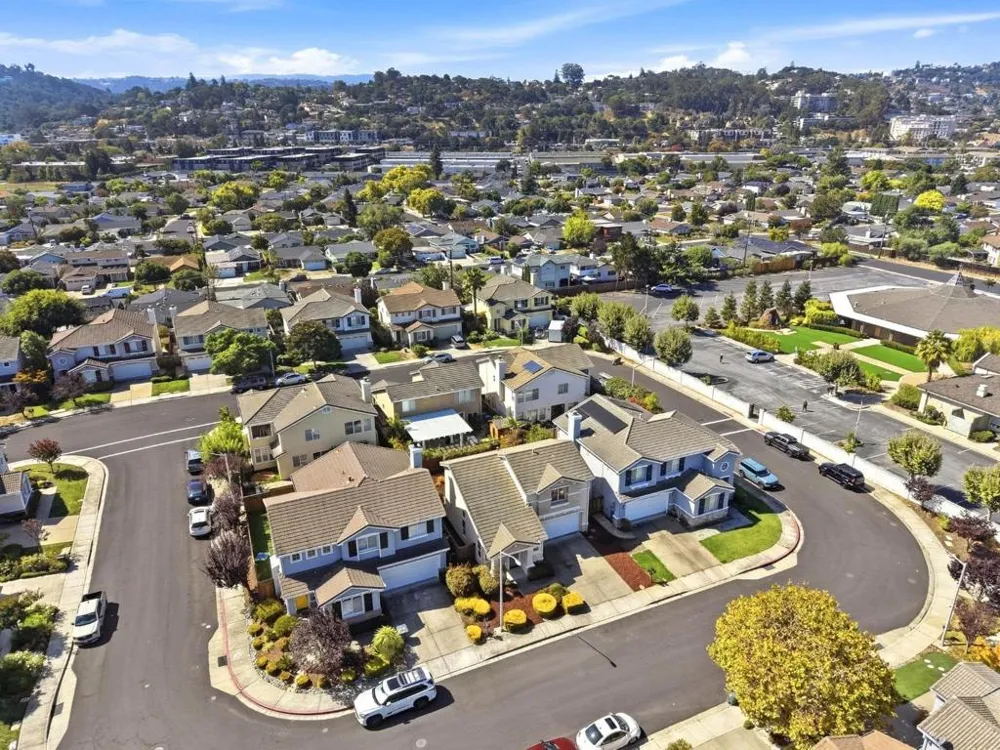 30 Oxford Place Belmont, CA 94002