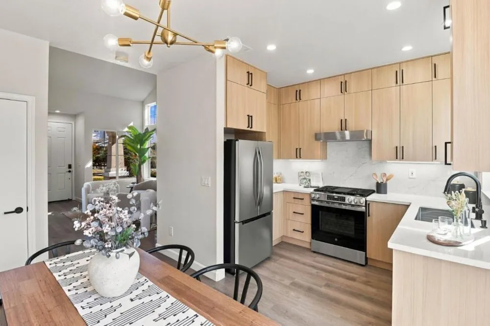 30 Oxford Place Belmont, CA 94002