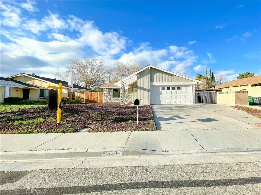 823 E Kildare Street Lancaster, CA 93535