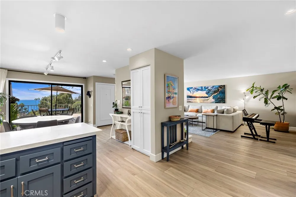 320 Encino Lane #2 San Clemente, CA 92672